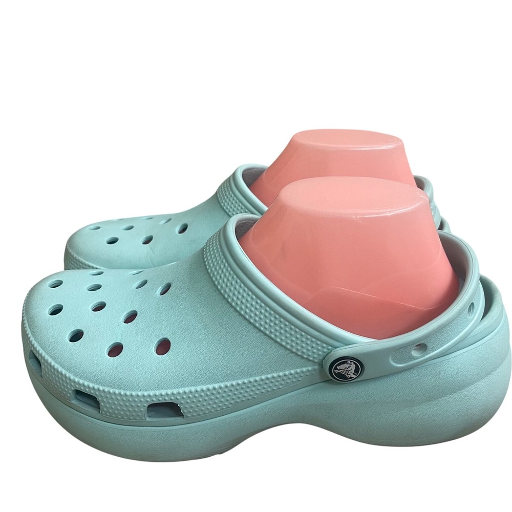 Crocs Classic Platform Clogs Women's Size 10 Aqua Blue Comfort Casual Shoes